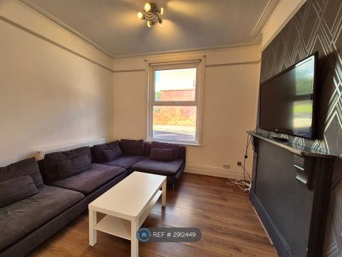 Grant Avenue, Liverpool L15 – pohled 2