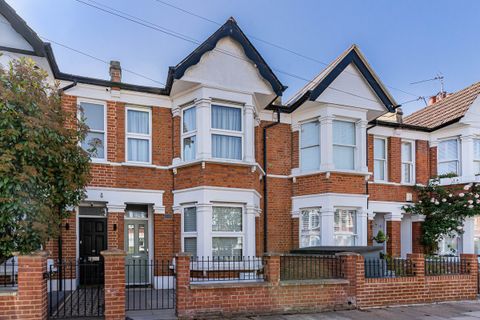 Ravensbury Road, London SW18