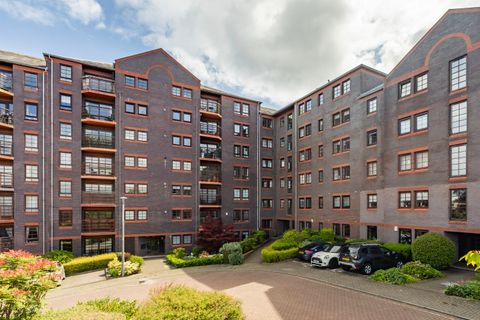 37/7 Orchard Brae Avenue, Edinburgh EH4