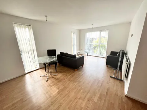 Apartment in Salford, Blackfriars, Lower Broughton - View 5