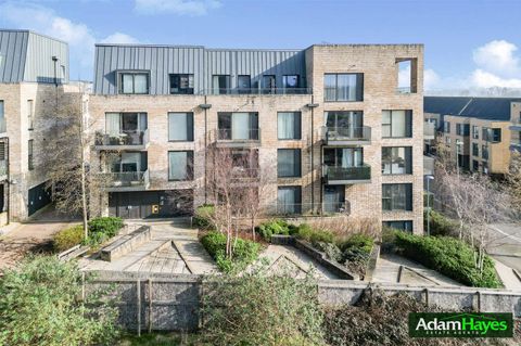 Regiment Hill, Mill Hill NW7, New home