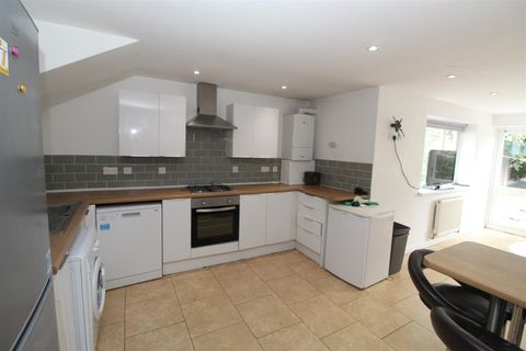 Rhymney Street, Cathays, Cardiff CF24
