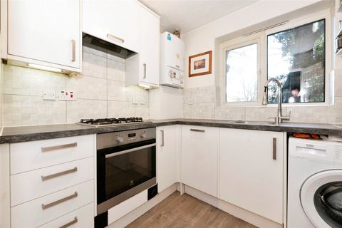 Sevenoaks Close, Sutton SM2