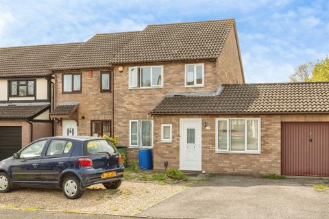 Apseleys Mead, Bradley Stoke, Bristol BS32
