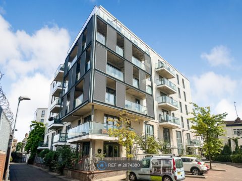 Randall Court, London SW6