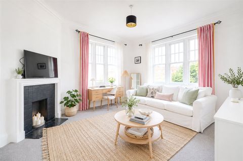 Kings Court Mansions, 737 Fulham Road, London SW6