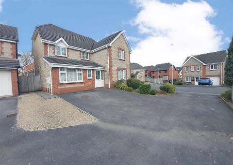 Masefield Way, Swansea SA2