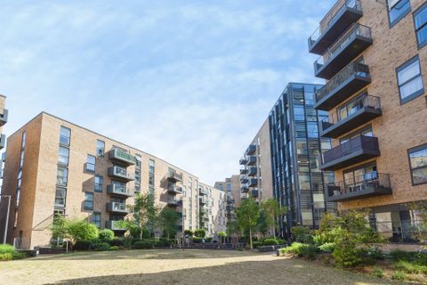 Lyon Road, Harrow HA1