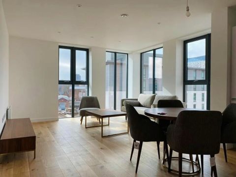 Apartment in Birmingham, Edgbaston, West Midlands - View 2