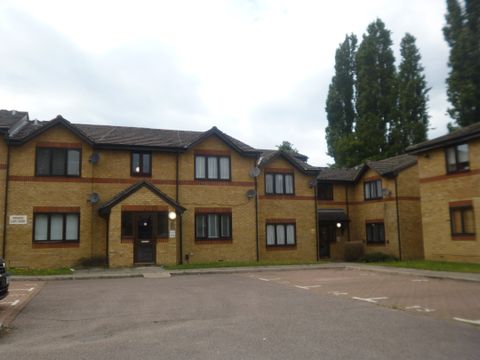 Victoria Close, Cheshunt EN8, 1 bed flat to rent, £1,095 pcm - Zoopla