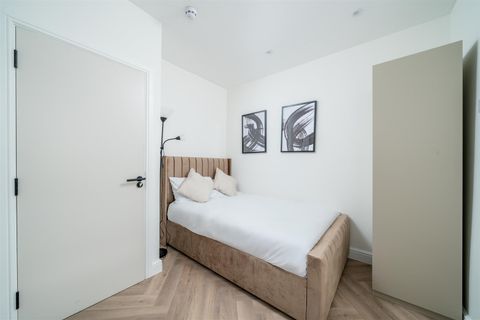 Sherwood Avenue, Streatham, Lambeth SW16, Room to rent