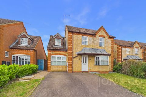 House in Wootton - View 2