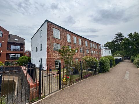 Old Mill Close, St. Leonards, Exeter EX2