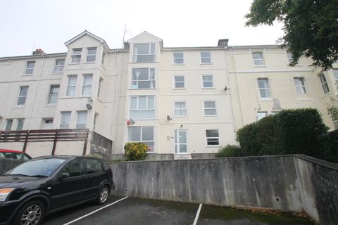 College Ave, Plymouth PL4