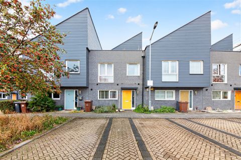 Davey Gardens, Barking, Essex IG11