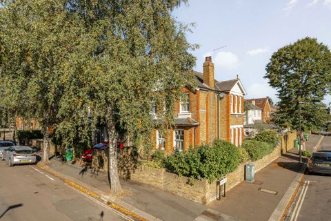 Princes Road, Teddington TW11