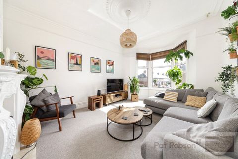 Addycombe Terrace, Heaton, Newcastle Upon Tyne NE6, Room to rent