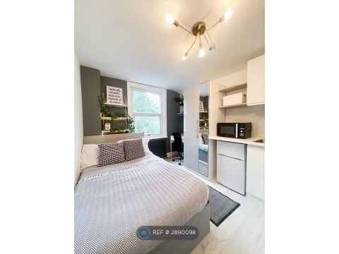 Gosterwood Street, London SE8, Room to rent