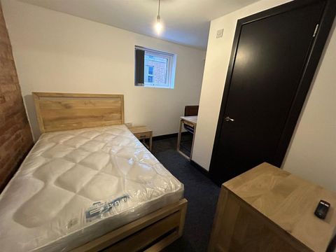 Vecqueray Street, Coventry CV1, Room to rent