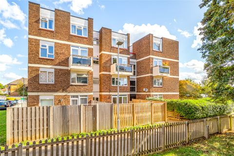Surbiton KT5