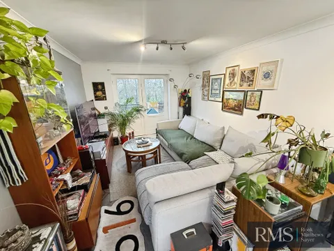 Apartment in Newcastle upon Tyne, North Gosforth - View 5