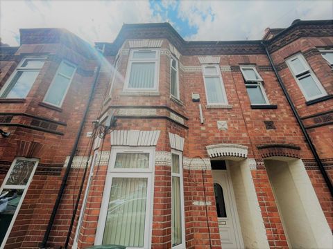 Apartment in Coventry, Ball Hill - View 2