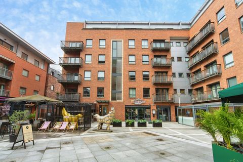 Madison Square, Liverpool, Merseyside L1