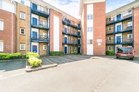 Kennet Walk, Reading RG1