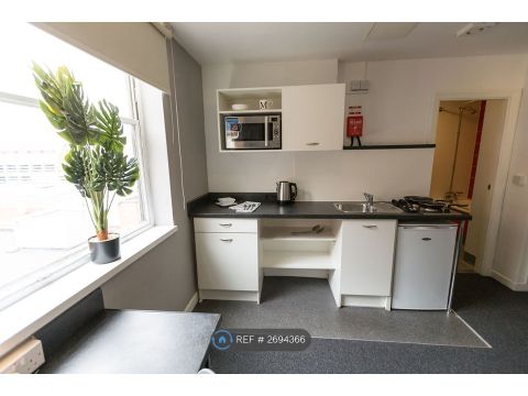 Mercia Lodge, Coventry CV1, Studio to rent