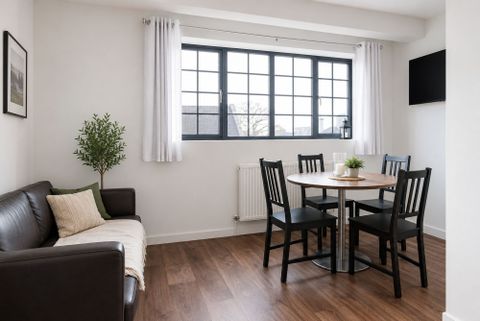 15 Villa Road, Nottingham NG3