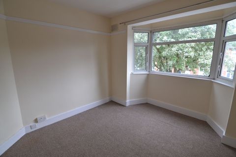 B Woodfield Avenue, Wolverhampton WV4