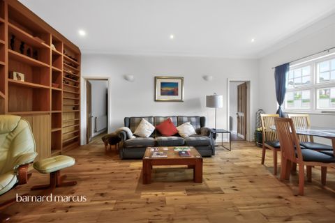 North Worple Way, Mortlake, London SW14