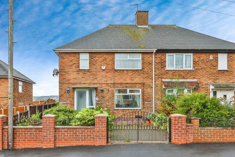 House in Nottingham, Clifton - View 2