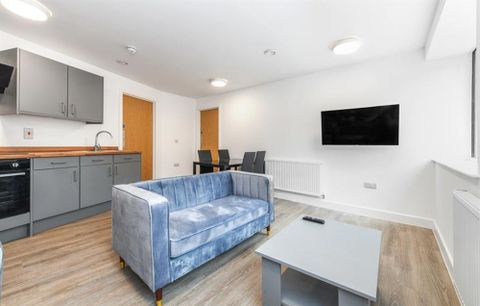 King Street, Nottingham NG1 - More