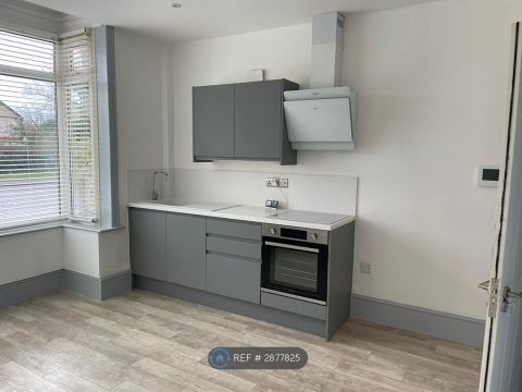 Radcliffe Road, West Bridgford, Nottingham NG2, Studio to rent