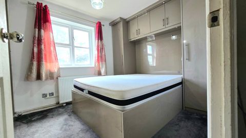 Burdetts Road, Dagenham RM9