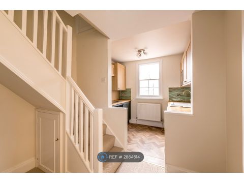 Caledonia Place, Bristol BS8