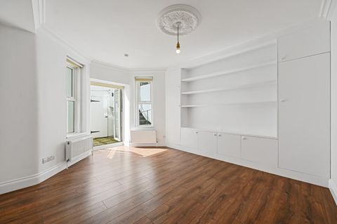 Sinclair Gardens, London W14