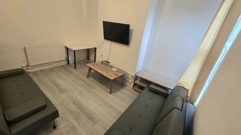 Laindon Road, Manchester M14 – pohled 2