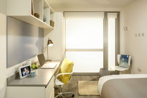 Thurston Road, London SE13, Studio to rent