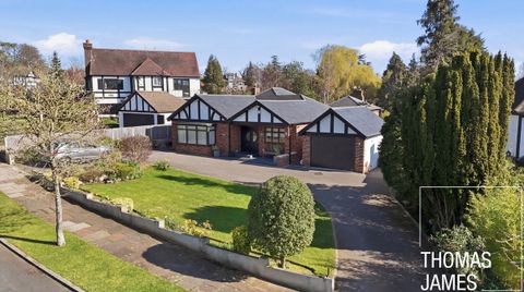 Eversley Crescent, London N21