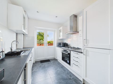 Edwards Lane, Nottingham NG5 - More