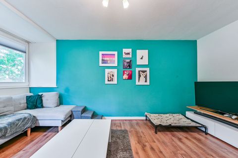 Apartment in London, London Borough of Islington - View 2