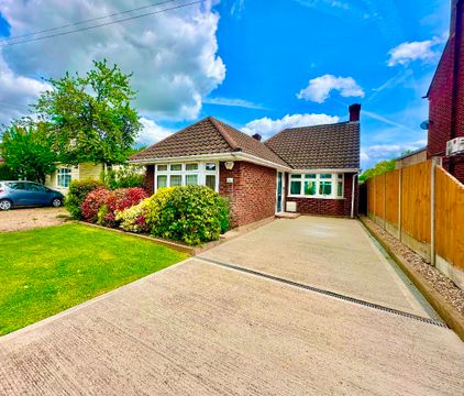 Hubbards Chase, Hornchurch RM11
