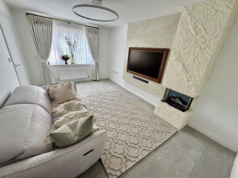 Redpath Gardens, Eston, Middlesbrough TS6 – další