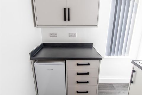 Priory Road, Gedling, Nottingham NG4, Room to rent