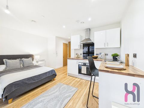Manchester Waters, 3 Pomona Strand, Old Trafford M16, Studio to rent