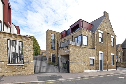 Huntley Close, Greenwich, London SE10
