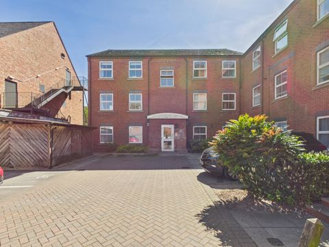 Burton Court, Oxford Street, Long Eaton, Nottingham, Nottinghamshire NG10