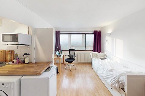 Seven Sisters Road, London N4